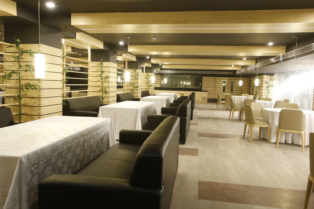 Hotel Patliputra Continental Патна Екстер'єр фото