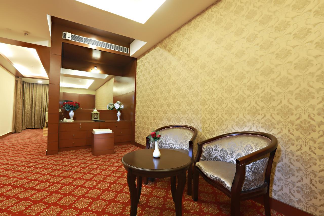Hotel Patliputra Continental Патна Екстер'єр фото