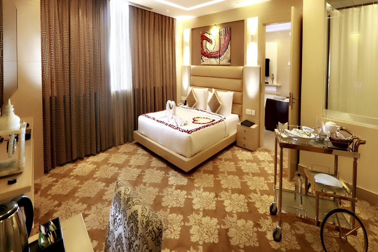 Hotel Patliputra Continental Патна Екстер'єр фото