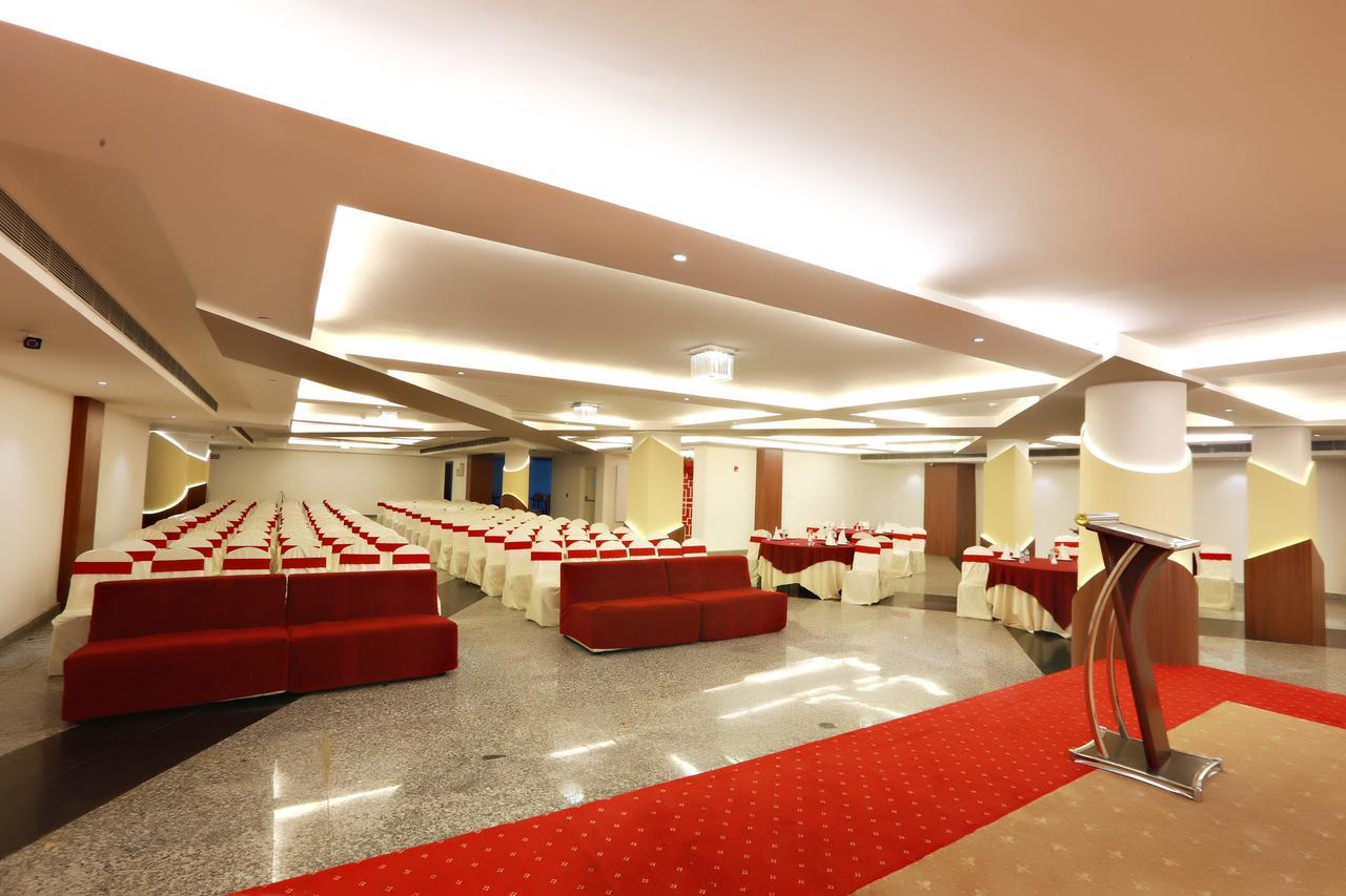 Hotel Patliputra Continental Патна Екстер'єр фото
