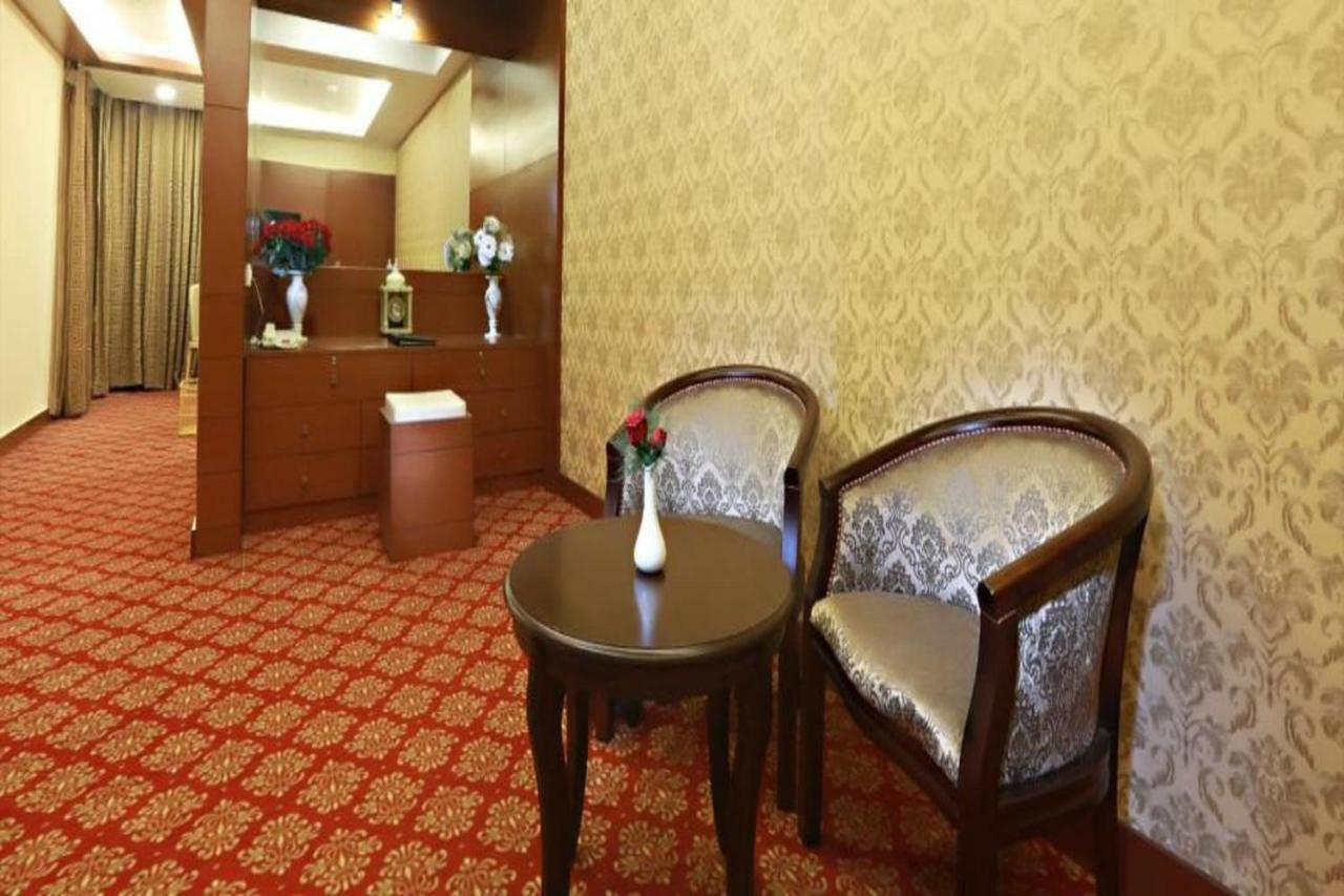 Hotel Patliputra Continental Патна Екстер'єр фото